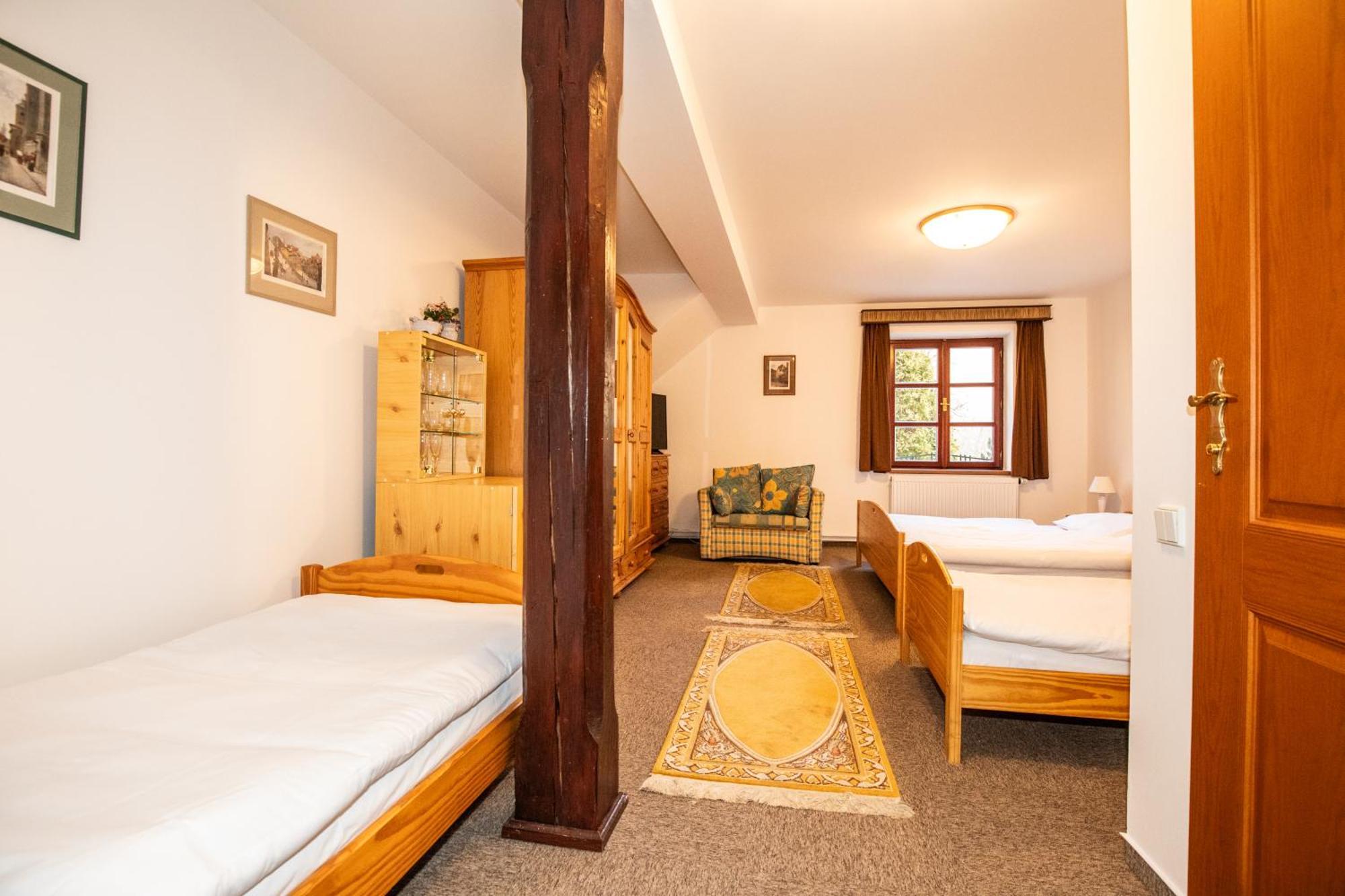 Resort U Jelena Krivoklat Phòng bức ảnh